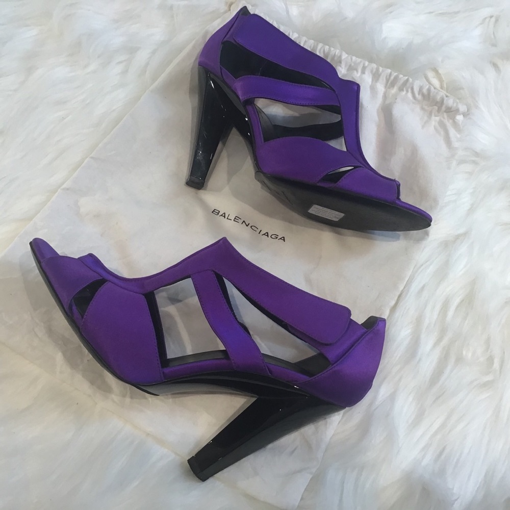BALENCIAGA PARIS PURPLE STILETTOS SZ EUR 38 US 8